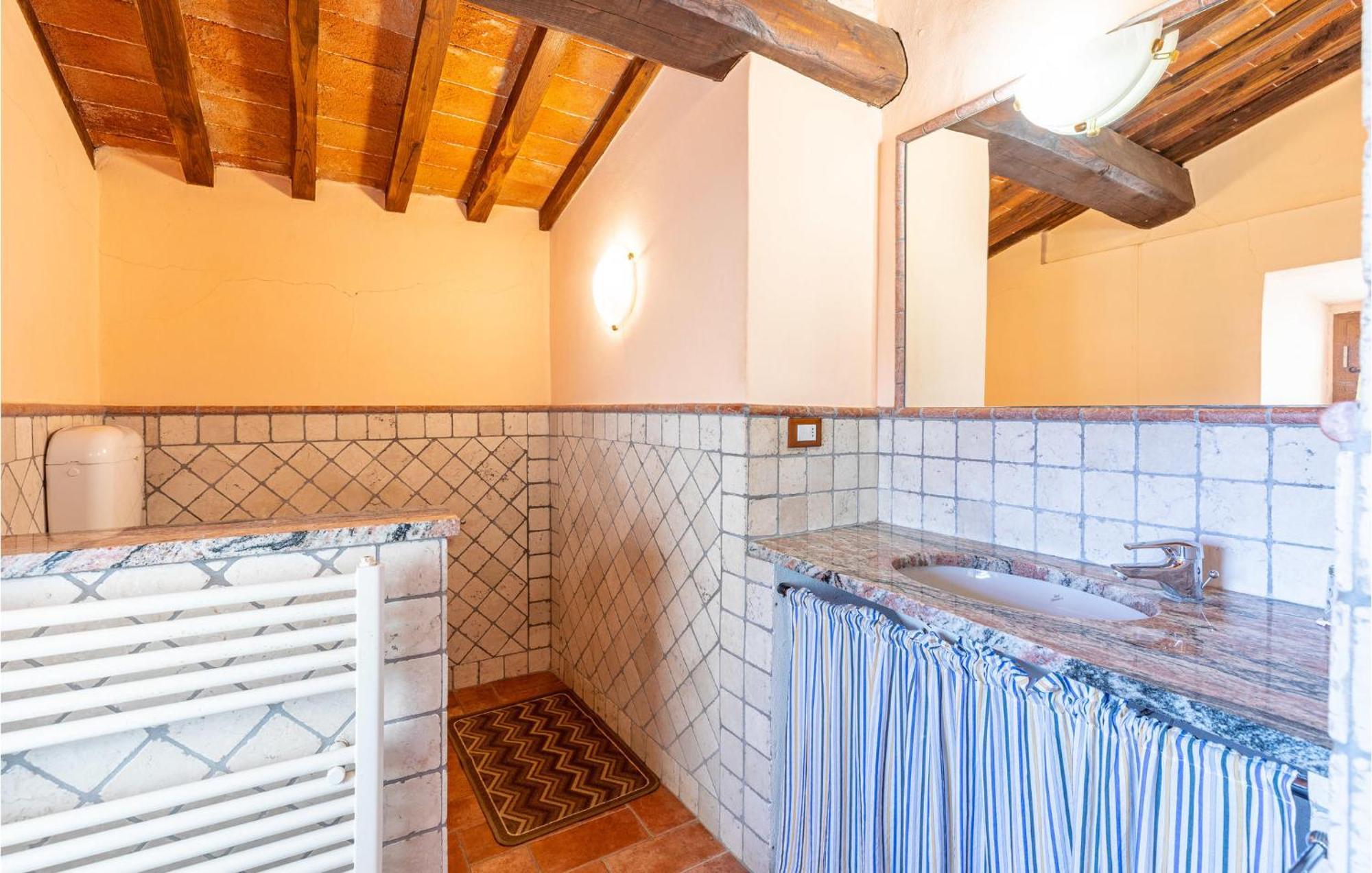 Awesome Home In Marliana With Kitchenette المظهر الخارجي الصورة